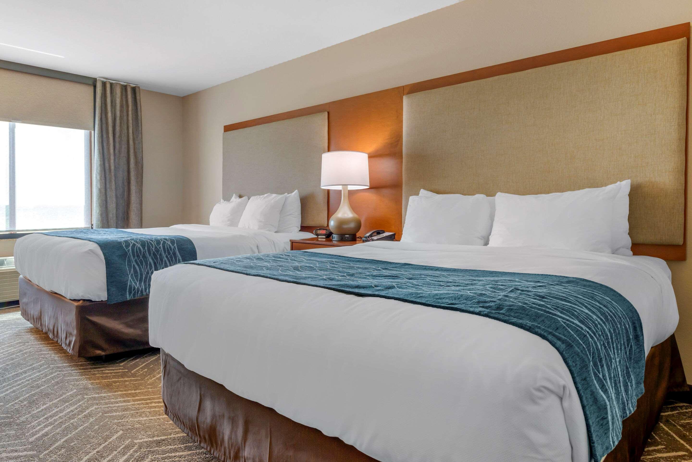 Comfort Inn & Suites Mountain Iron And Virginia Buitenkant foto
