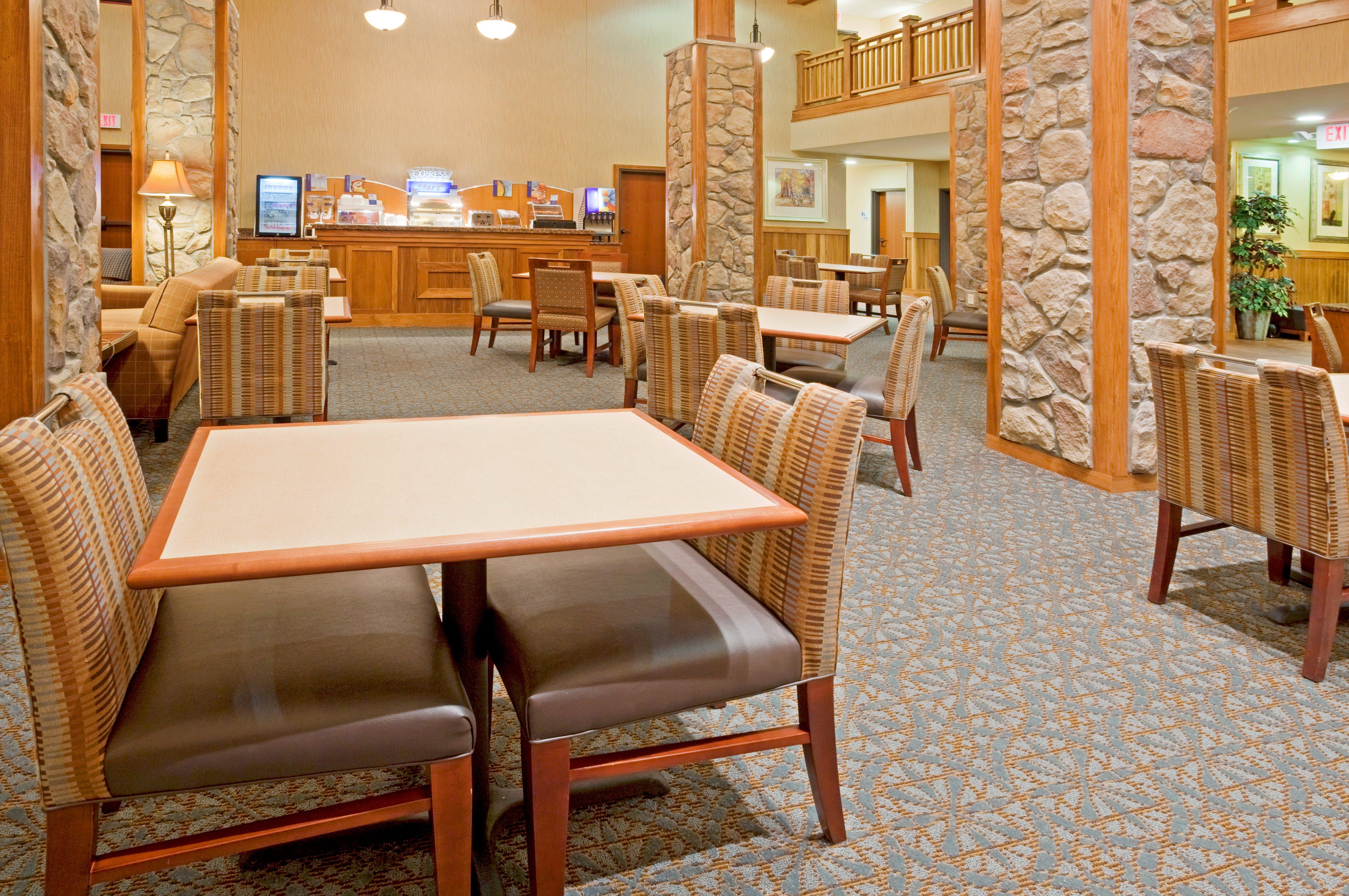 Comfort Inn & Suites Mountain Iron And Virginia Buitenkant foto