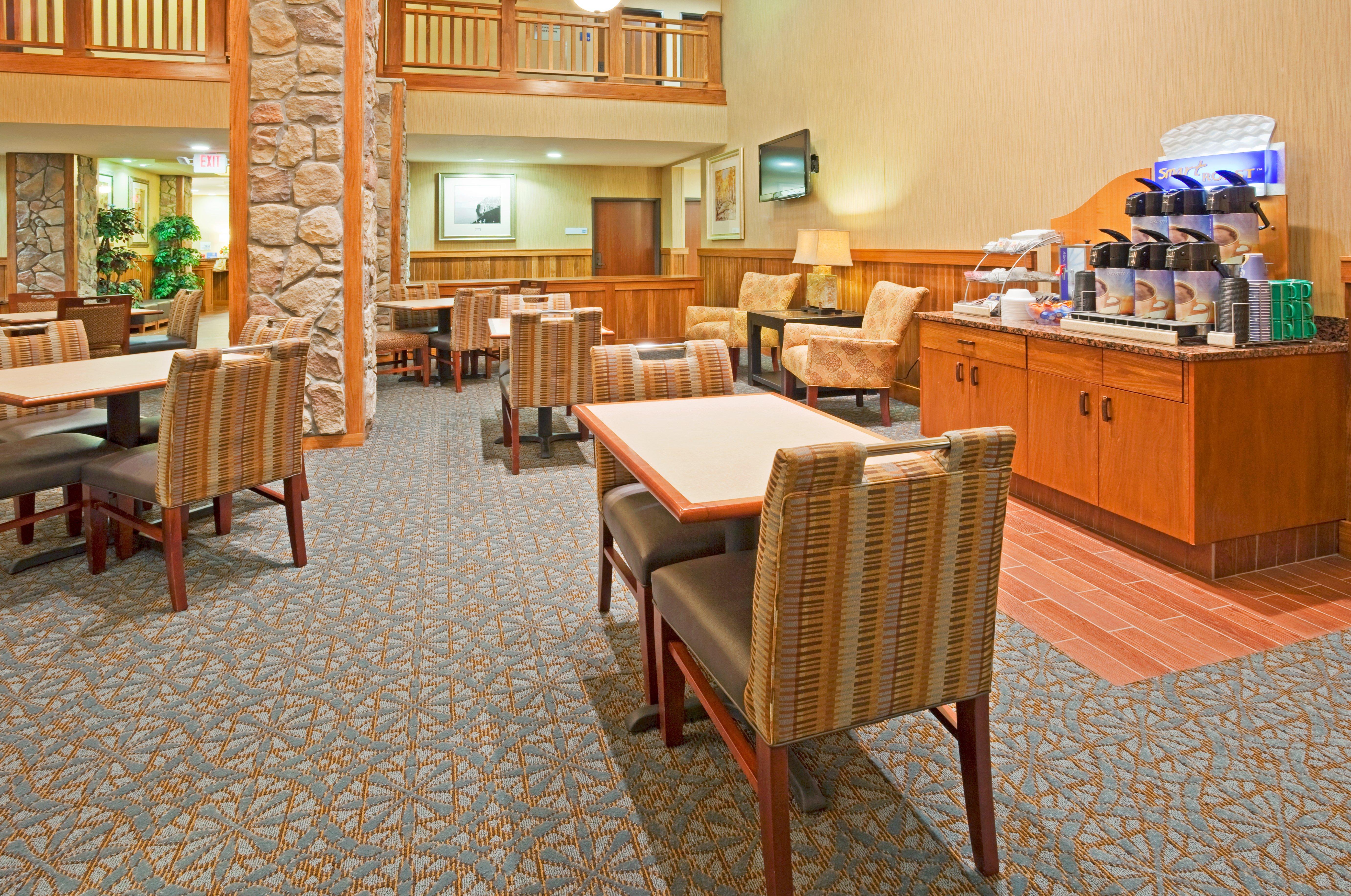 Comfort Inn & Suites Mountain Iron And Virginia Buitenkant foto