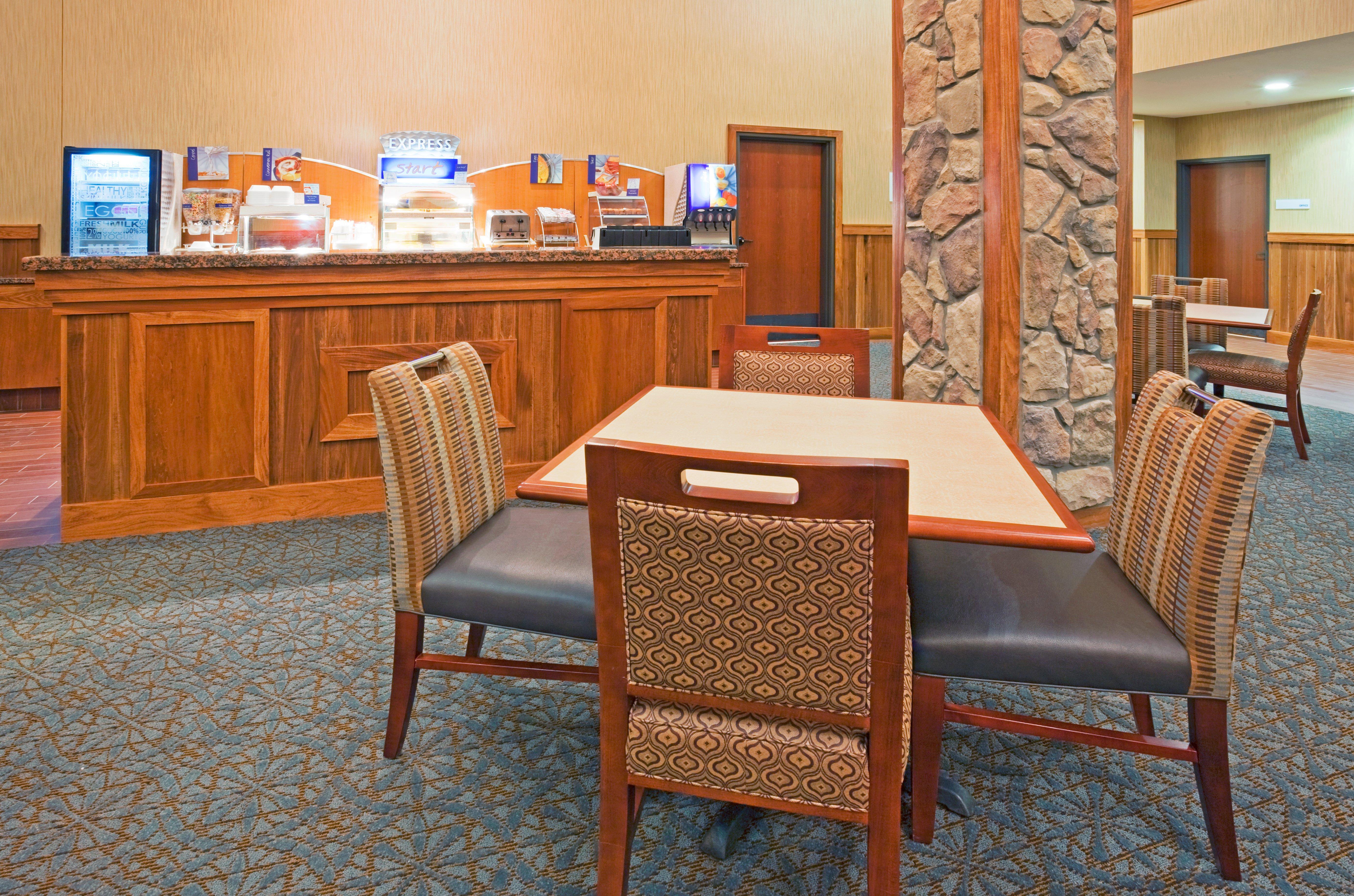 Comfort Inn & Suites Mountain Iron And Virginia Buitenkant foto
