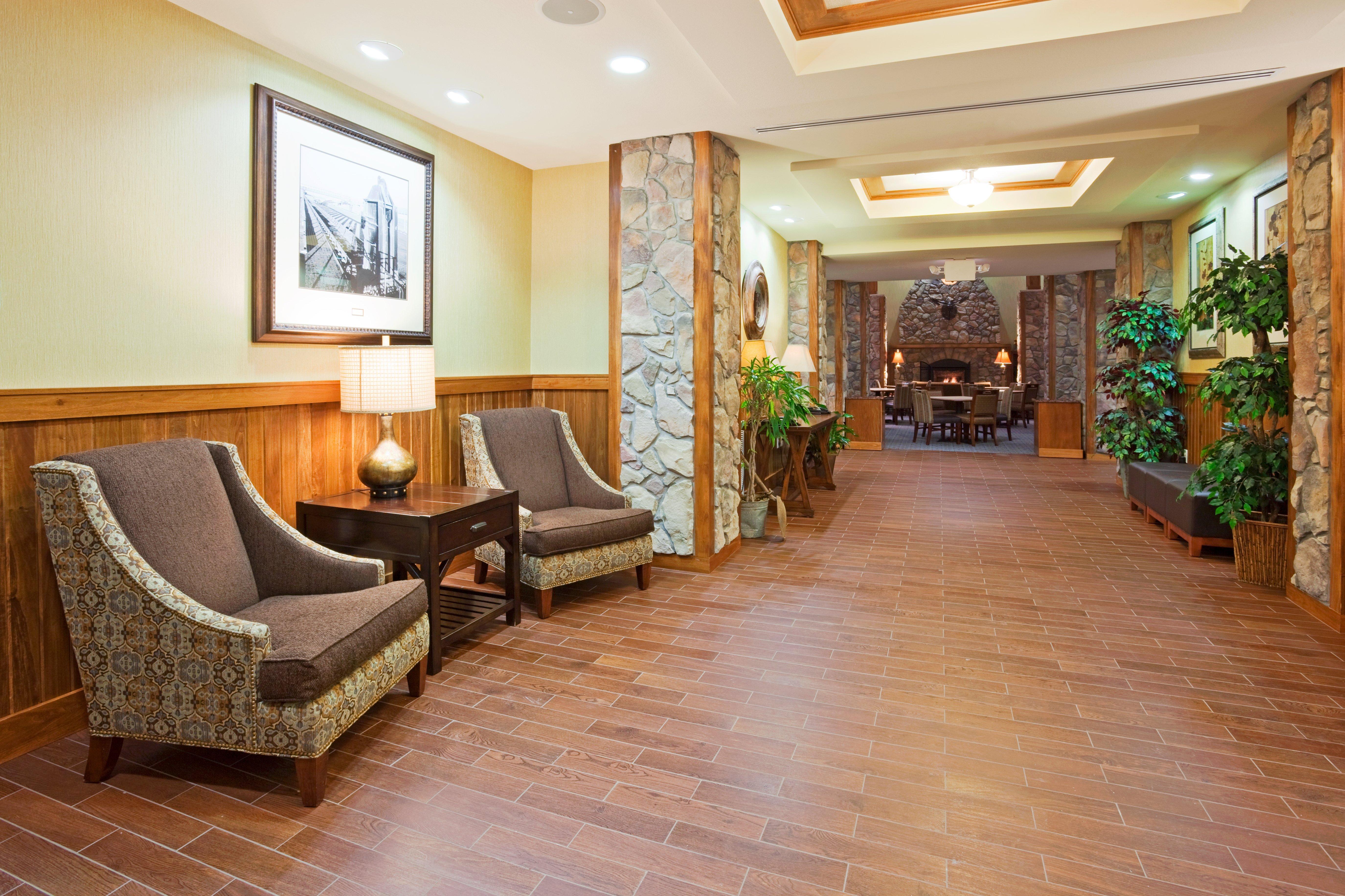 Comfort Inn & Suites Mountain Iron And Virginia Buitenkant foto