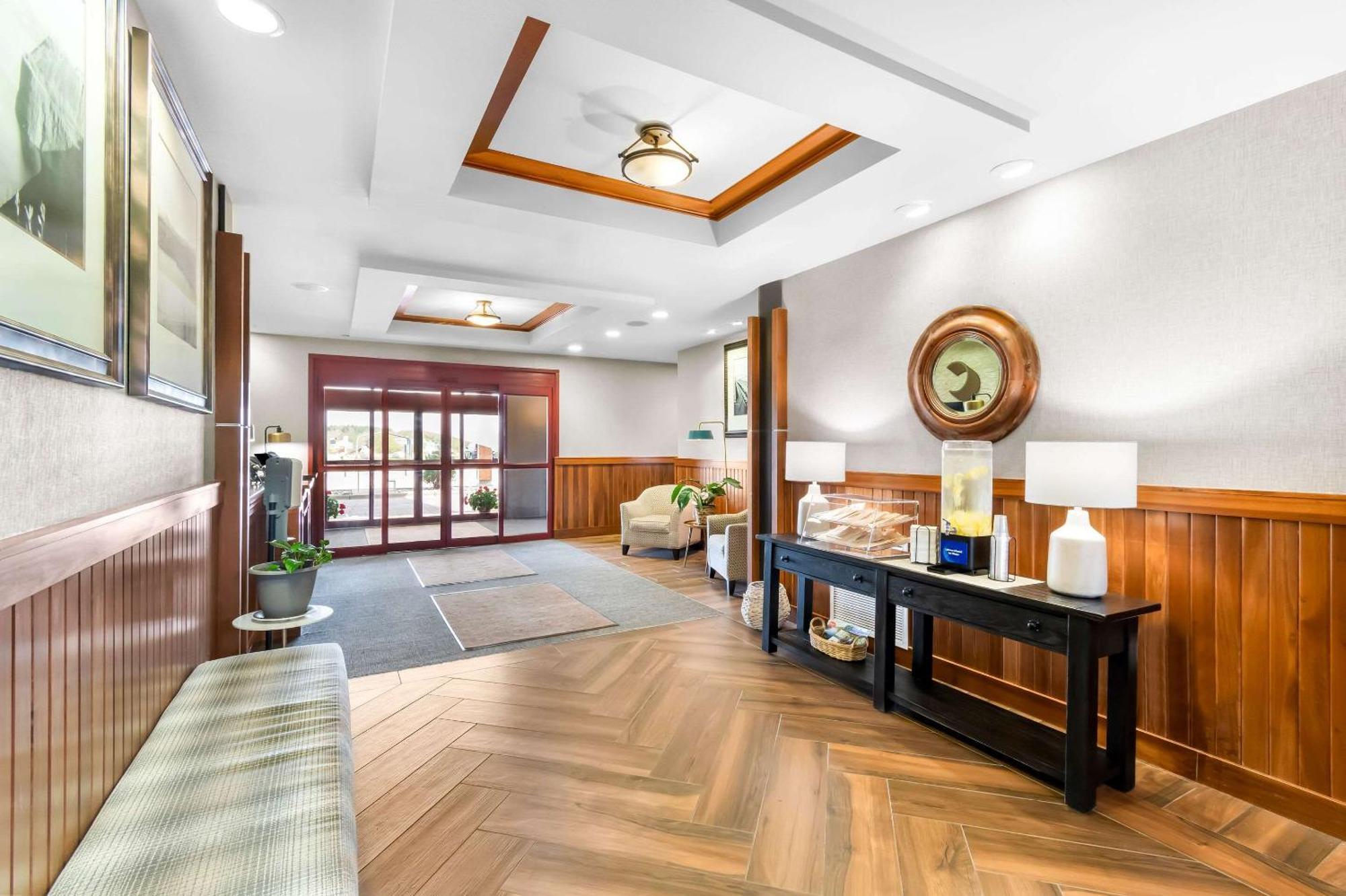 Comfort Inn & Suites Mountain Iron And Virginia Buitenkant foto