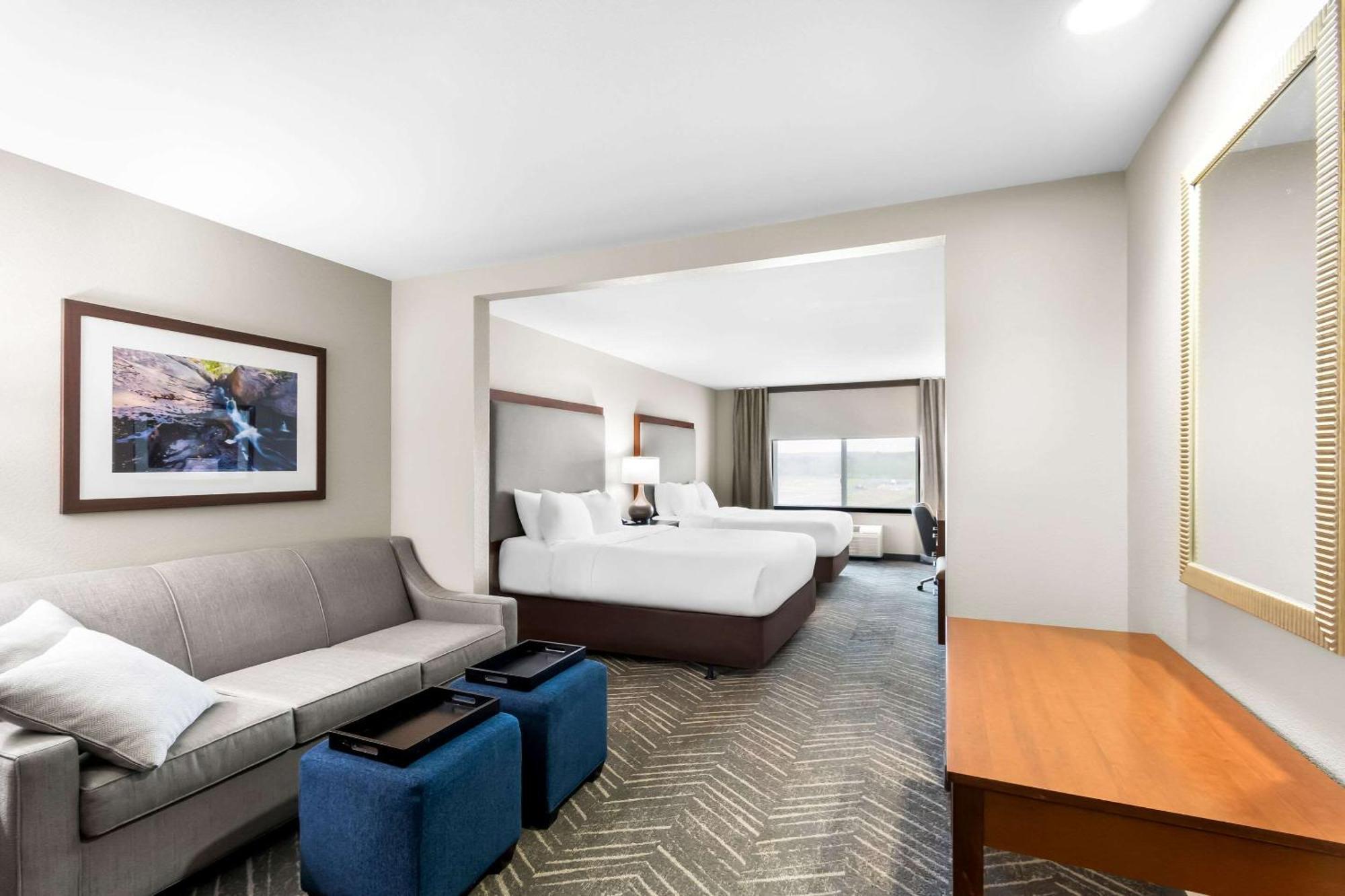 Comfort Inn & Suites Mountain Iron And Virginia Buitenkant foto