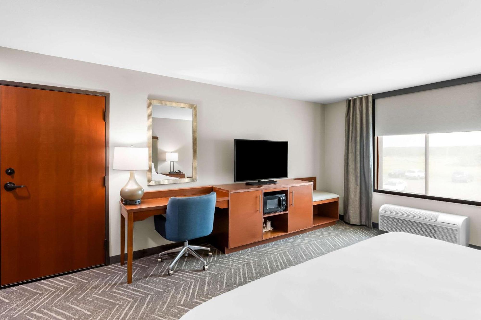 Comfort Inn & Suites Mountain Iron And Virginia Buitenkant foto