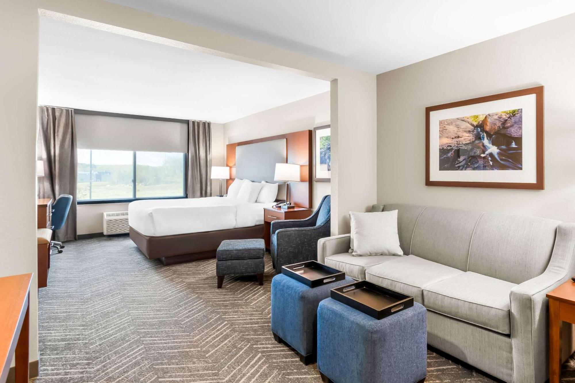 Comfort Inn & Suites Mountain Iron And Virginia Buitenkant foto